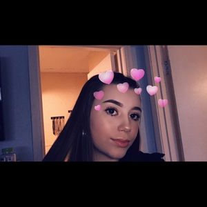 Meet your Posher, Carly